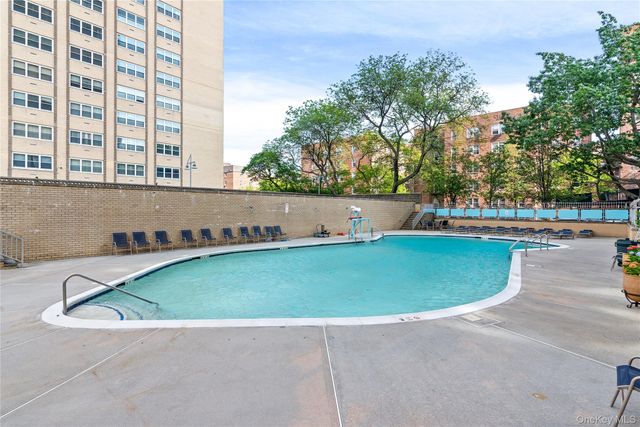 102-10 66th Road 12A, Forest Hills, NY 11375