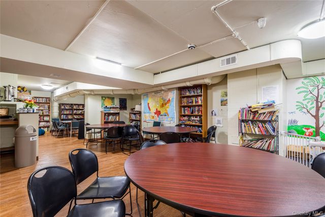 102-10 66th Road 12A, Forest Hills, NY 11375