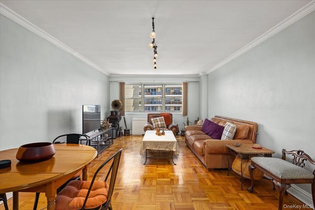 102-10 66th Road 12A, Forest Hills, NY 11375