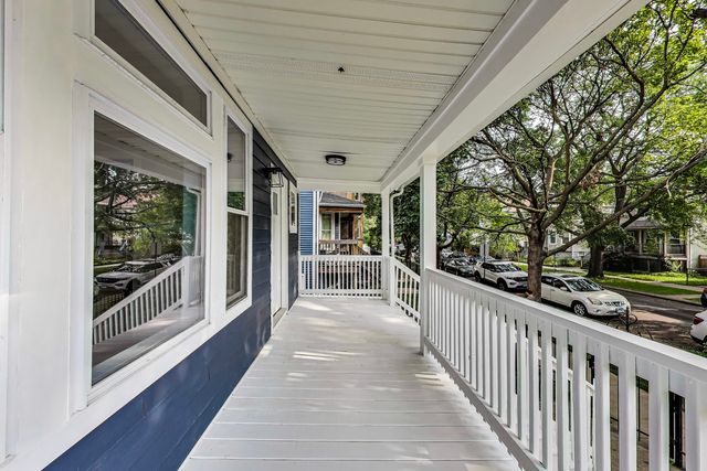 4534 N Saint Louis Avenue, Chicago, IL 60625