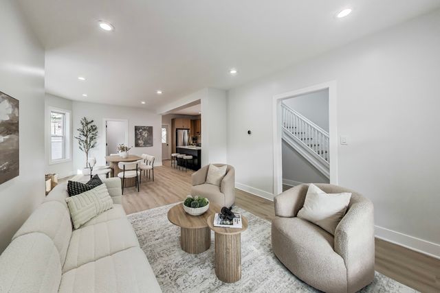 4534 N Saint Louis Avenue, Chicago, IL 60625