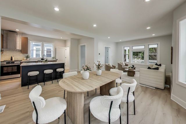 4534 N Saint Louis Avenue, Chicago, IL 60625