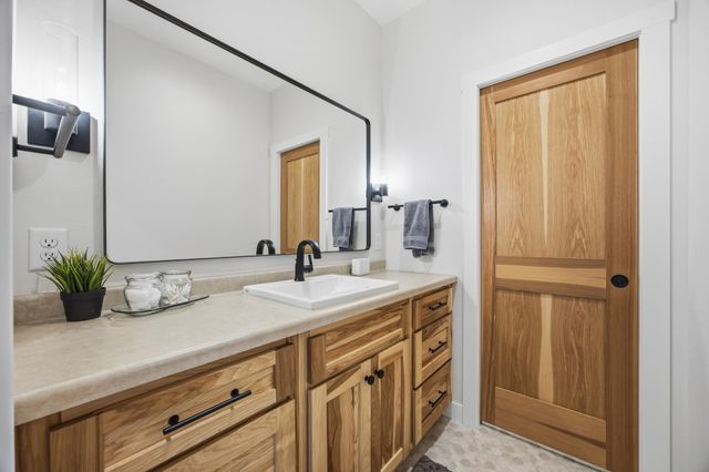 3632 Crimson Loop S, Fargo, ND 58104