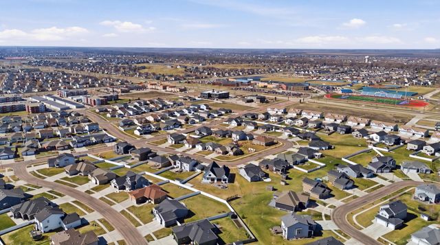 3632 Crimson Loop S, Fargo, ND 58104