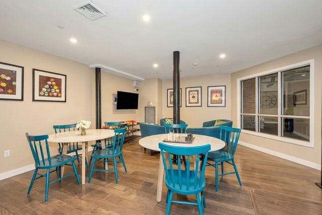 130 John St 142, Lowell, MA 01852
