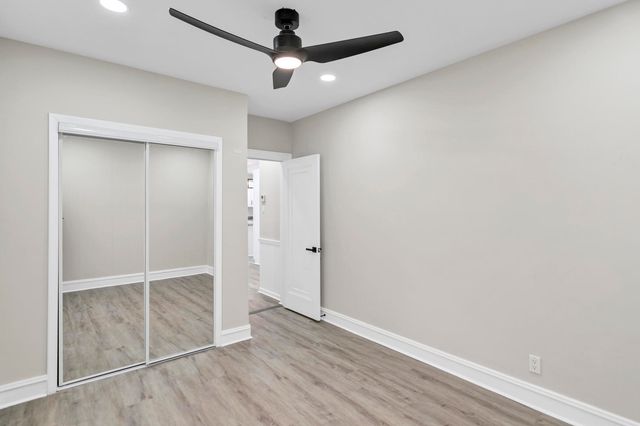 2417 N 76th Avenue, Elmwood Park, IL 60707