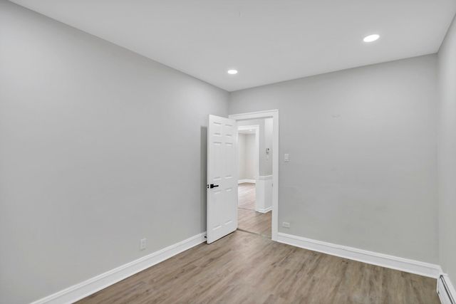 2417 N 76th Avenue, Elmwood Park, IL 60707