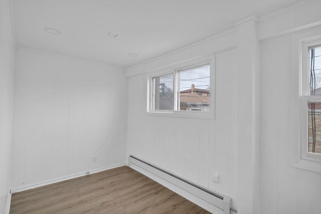 2417 N 76th Avenue, Elmwood Park, IL 60707