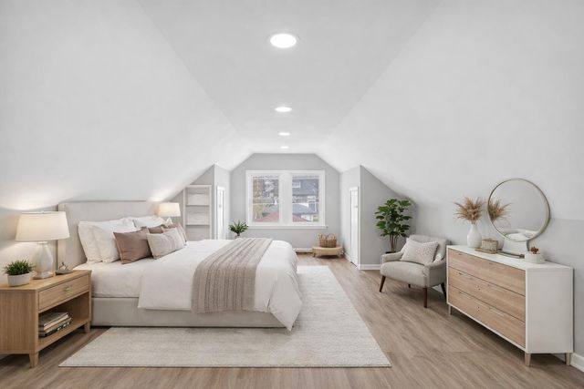 2417 N 76th Avenue, Elmwood Park, IL 60707