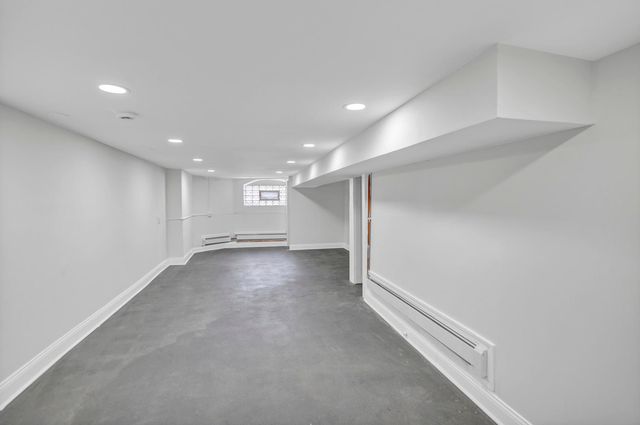 2417 N 76th Avenue, Elmwood Park, IL 60707