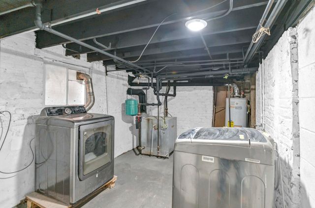 2417 N 76th Avenue, Elmwood Park, IL 60707