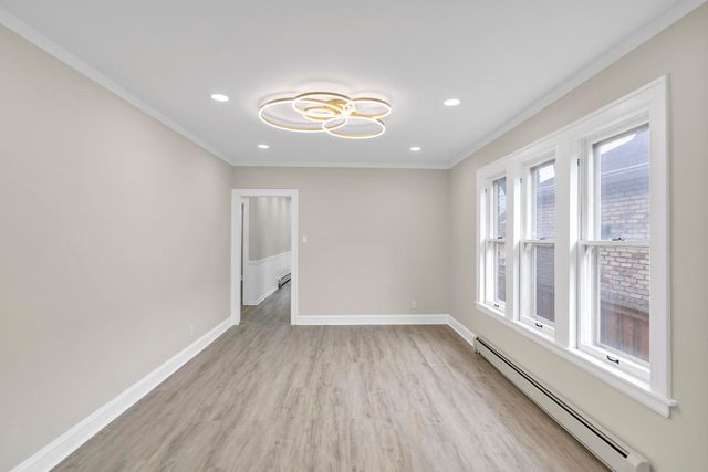 2417 N 76th Avenue, Elmwood Park, IL 60707