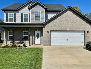 324 Kildeer Dr, Clarksville, TN 37040