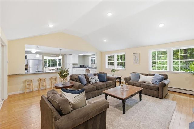 92 Lovering Street, Medway, MA 02053