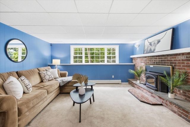 92 Lovering Street, Medway, MA 02053