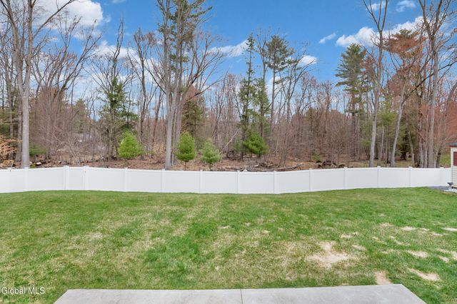 112 Diamond Place, Rotterdam, NY 12306