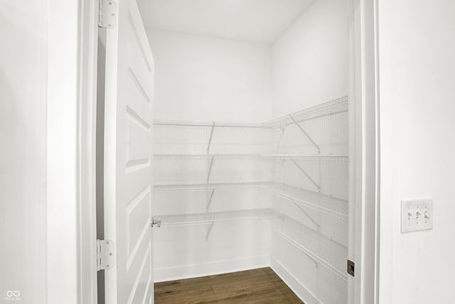 5062 Foxley Park Lane, Avon, IN 46123