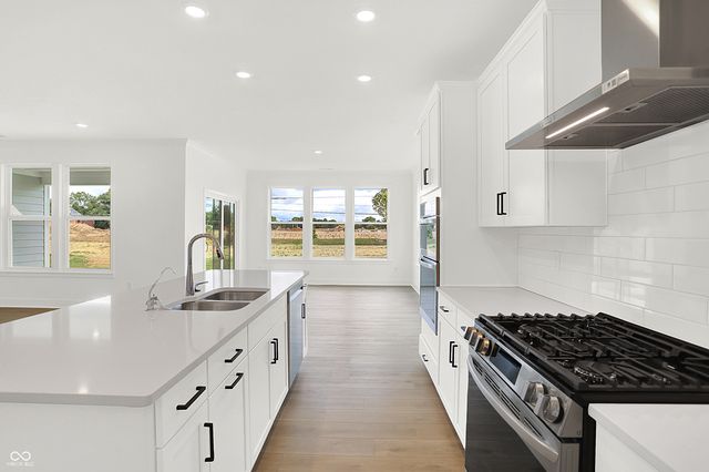 5062 Foxley Park Lane, Avon, IN 46123