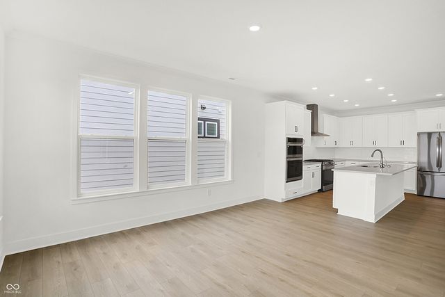 5062 Foxley Park Lane, Avon, IN 46123