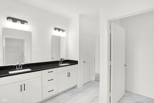 5062 Foxley Park Lane, Avon, IN 46123