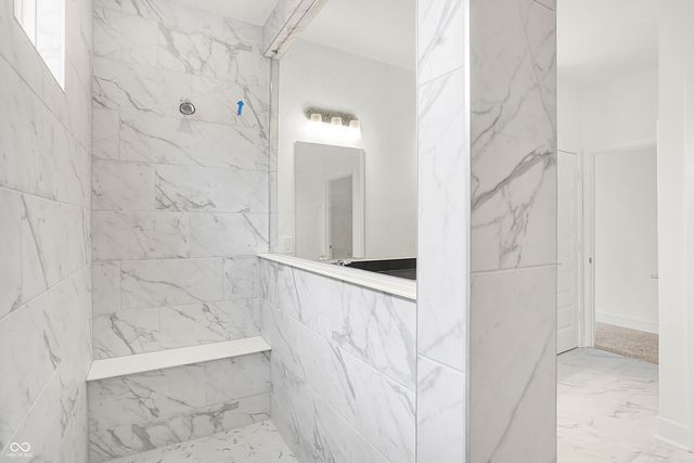 5062 Foxley Park Lane, Avon, IN 46123