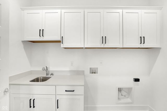 5062 Foxley Park Lane, Avon, IN 46123