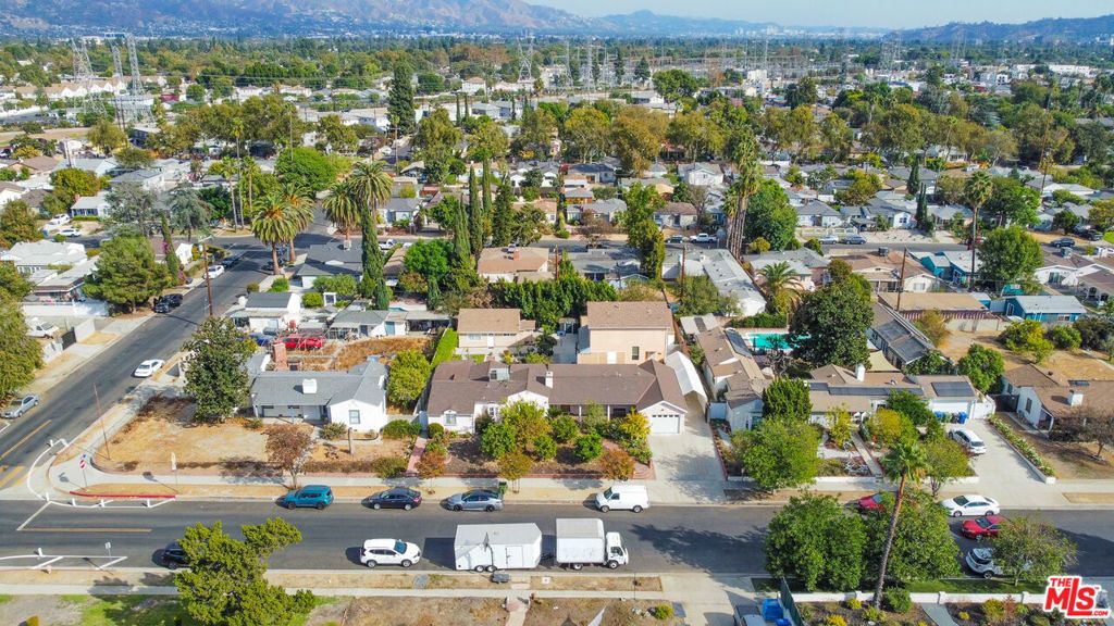 Image 17 of property listing at 5848 Cleon Avenue, North Hollywood, CA 91601