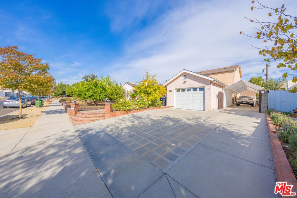 Image 4 of property listing at 5848 Cleon Avenue, North Hollywood, CA 91601