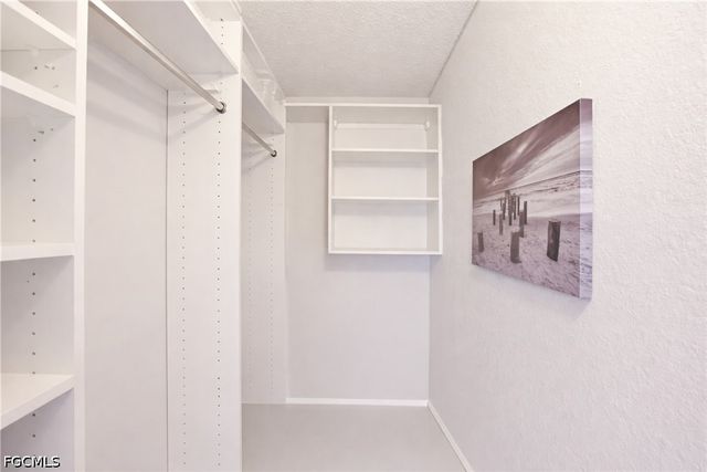 15590 Ocean Walk CIR 313, Fort Myers, FL 33908