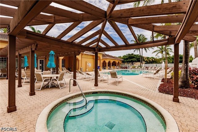 15590 Ocean Walk CIR 313, Fort Myers, FL 33908