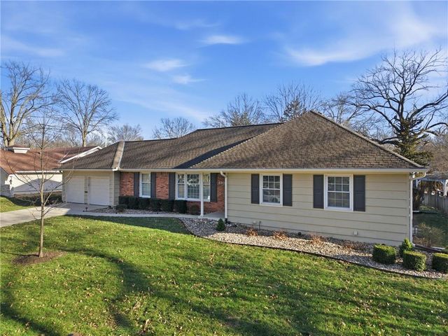 6909 W 98th Terrace, Overland Park, KS 66212