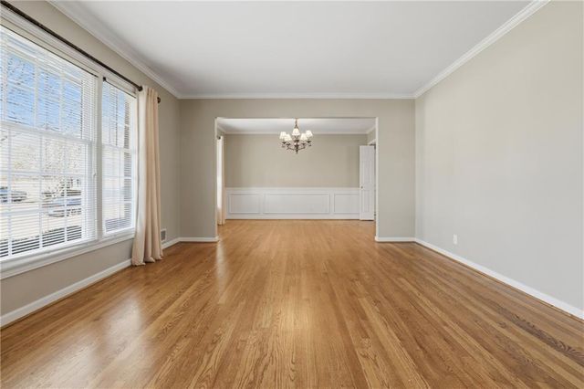 6909 W 98th Terrace, Overland Park, KS 66212