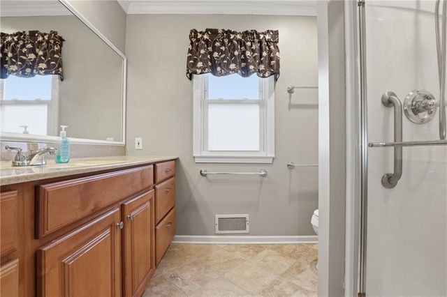 6909 W 98th Terrace, Overland Park, KS 66212