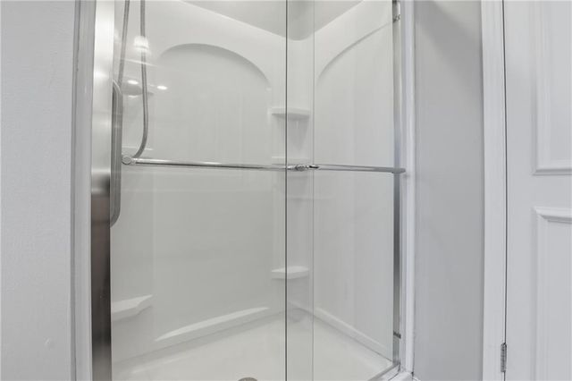 6909 W 98th Terrace, Overland Park, KS 66212