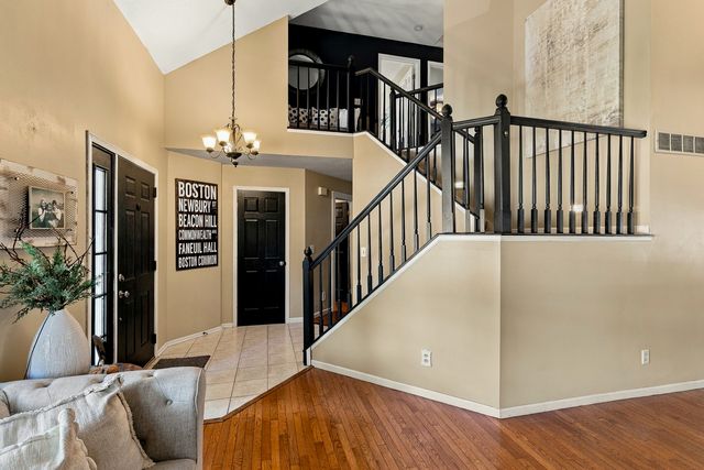 4495 34th Street Court, Bettendorf, IA 52722