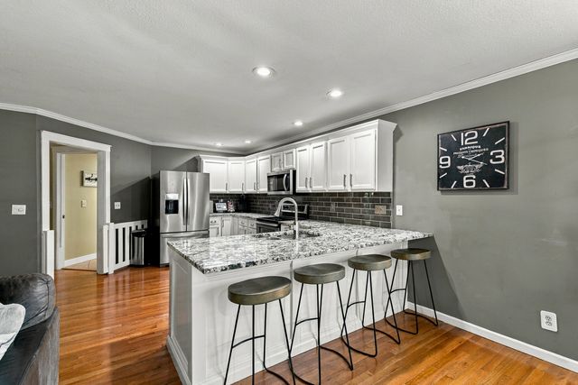 4495 34th Street Court, Bettendorf, IA 52722