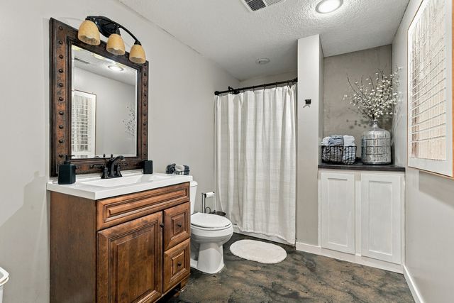 4495 34th Street Court, Bettendorf, IA 52722