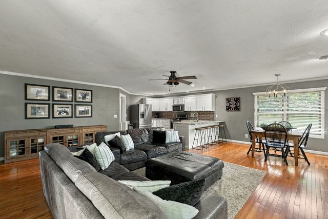 4495 34th Street Court, Bettendorf, IA 52722