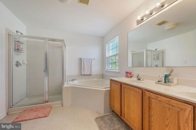 16 PALMER DR, Middletown, DE 19709