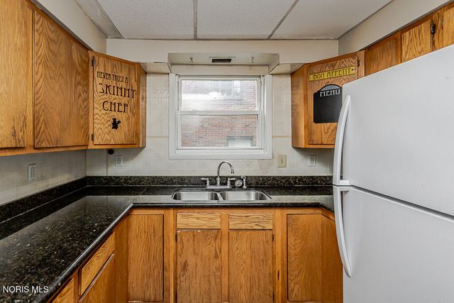 2021 Wyndhurst Road, Toledo, OH 43607