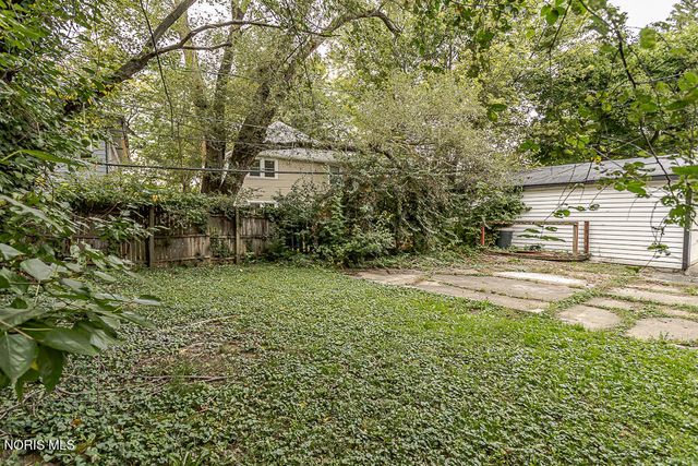 2021 Wyndhurst Road, Toledo, OH 43607