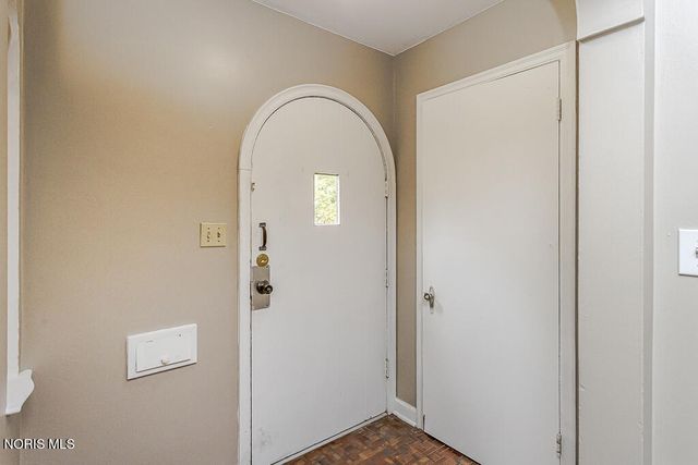 2021 Wyndhurst Road, Toledo, OH 43607