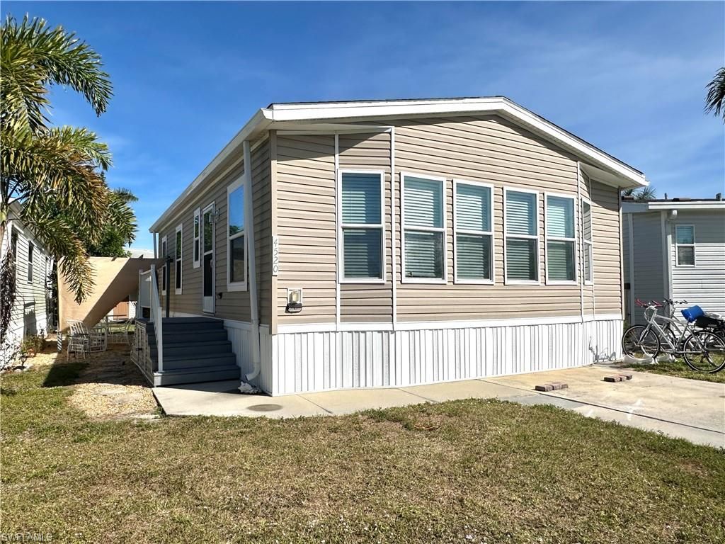 4520 Split Log LN E, ESTERO, FL 33928 — photo 2