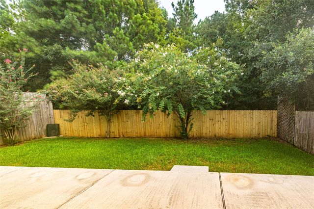 1004 Summer Wood Boulevard, Conroe, TX 77303