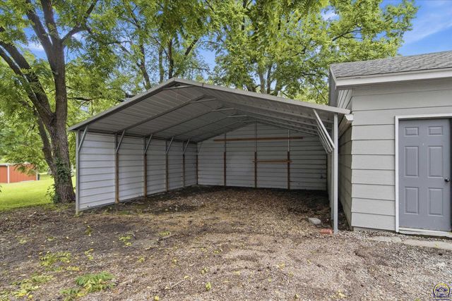 3505 NW Topeka BLVD, Topeka, KS 66617