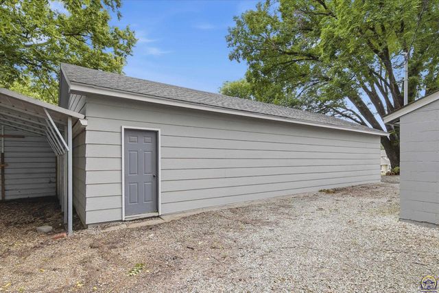 3505 NW Topeka BLVD, Topeka, KS 66617