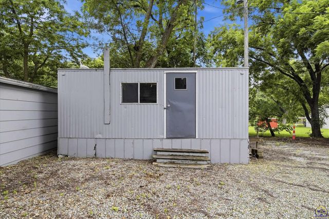 3505 NW Topeka BLVD, Topeka, KS 66617