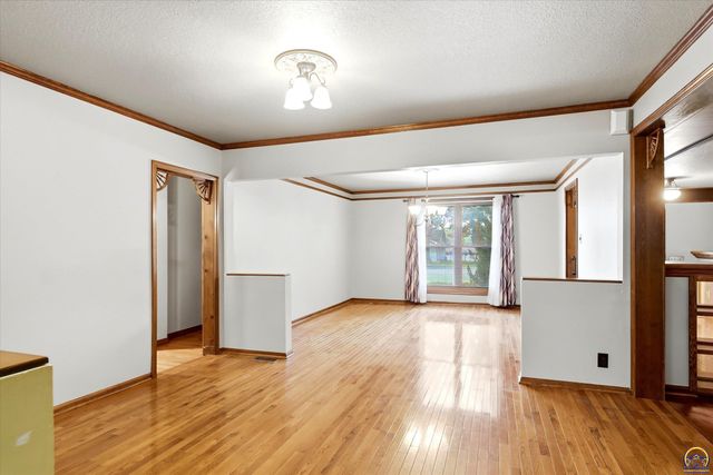 3505 NW Topeka BLVD, Topeka, KS 66617