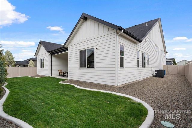 18207 N Begonia Way, Nampa, ID 83687