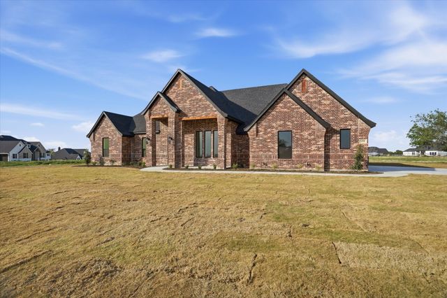 450 Red Bird Drive, Springtown, TX 76082